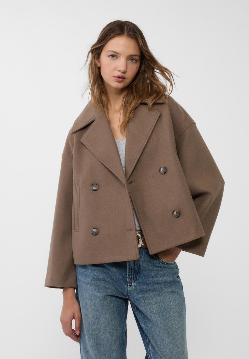 Women notch lapel jacket, detail close-up