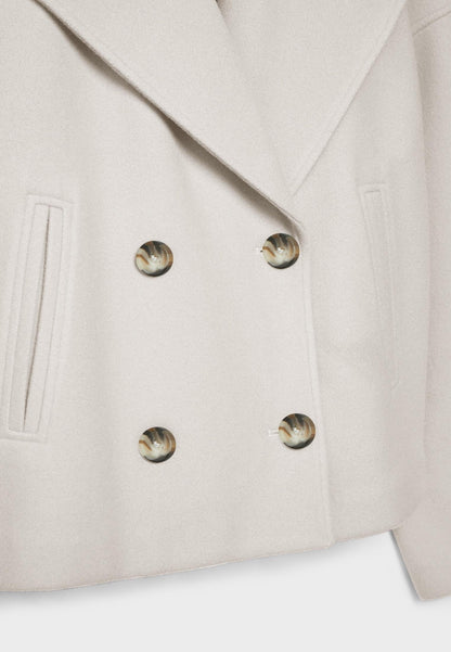 Women white notch lapel jacket, detail close-up