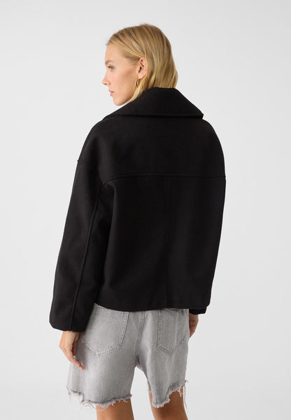 Women notch lapel jacket, front view