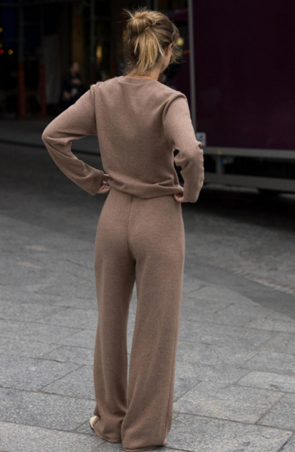 Women beige v neck set, back view