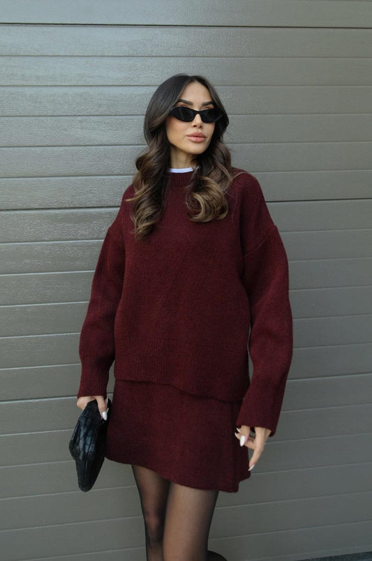 Women burgundy crew neck set, front view