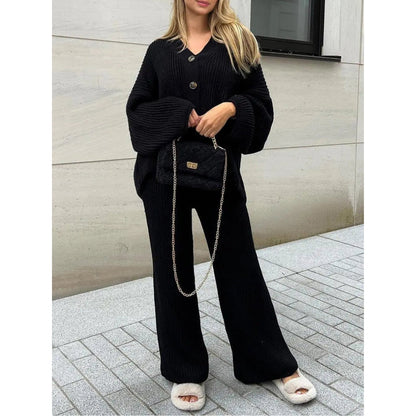 Women v neck off-shoulder set, side view